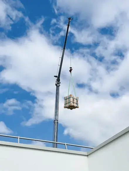 Déplacement d'un objet à l'aide d'une grue